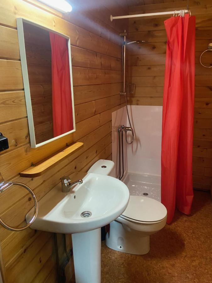 Bungalow & Camping Fuente De Regrustan Graus Exterior photo
