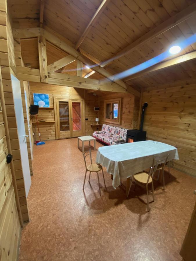 Bungalow & Camping Fuente De Regrustan Graus Exterior photo